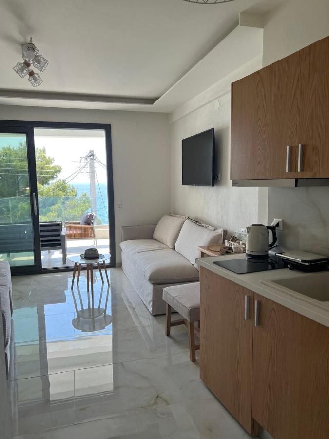 Wide Blue Luxury Boutique Suites Neos Marmaras Dış mekan fotoğraf