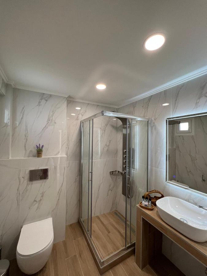Wide Blue Luxury Boutique Suites Neos Marmaras Dış mekan fotoğraf