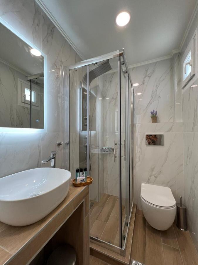 Wide Blue Luxury Boutique Suites Neos Marmaras Dış mekan fotoğraf