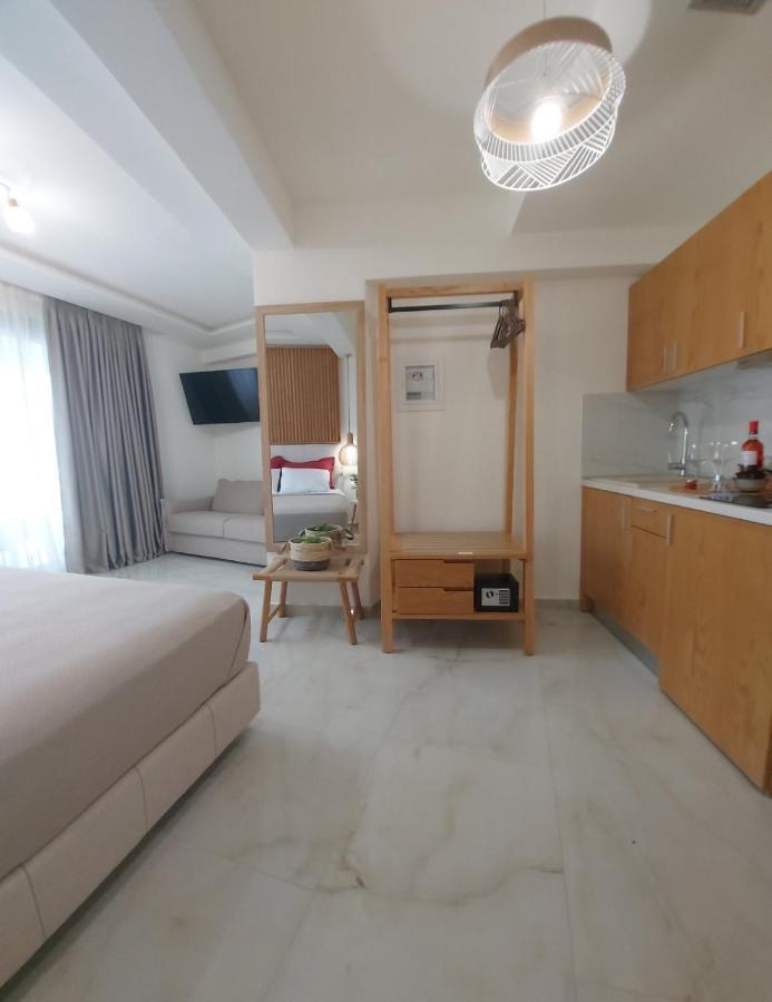 Wide Blue Luxury Boutique Suites Neos Marmaras Dış mekan fotoğraf