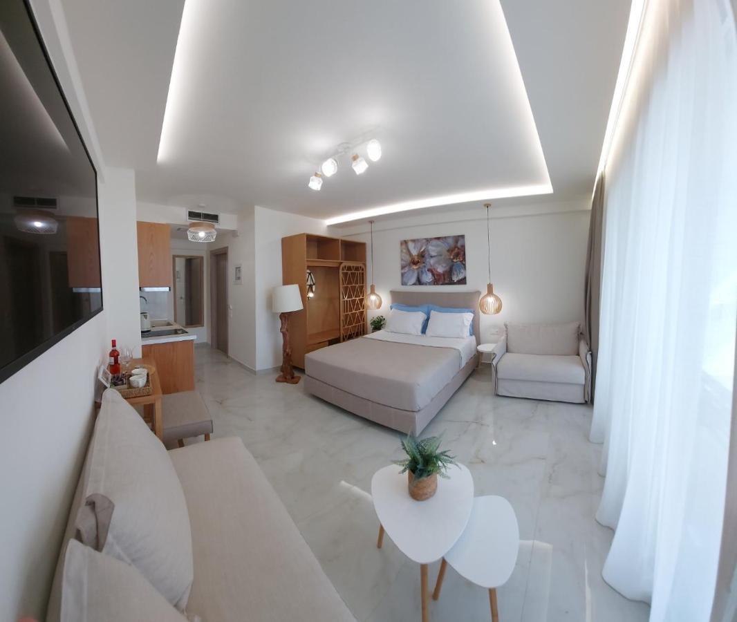 Wide Blue Luxury Boutique Suites Neos Marmaras Dış mekan fotoğraf