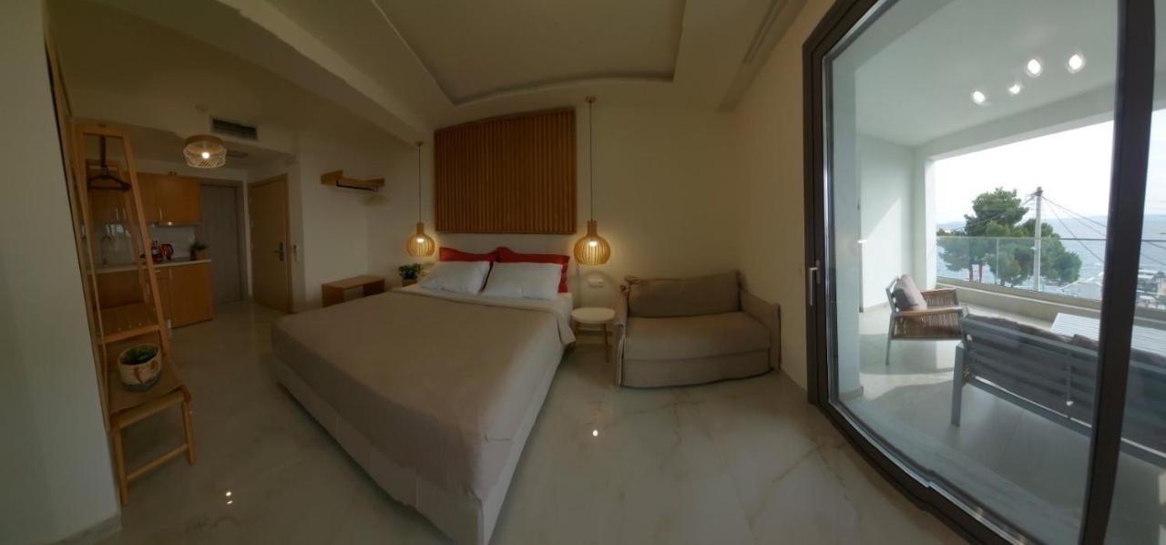 Wide Blue Luxury Boutique Suites Neos Marmaras Dış mekan fotoğraf