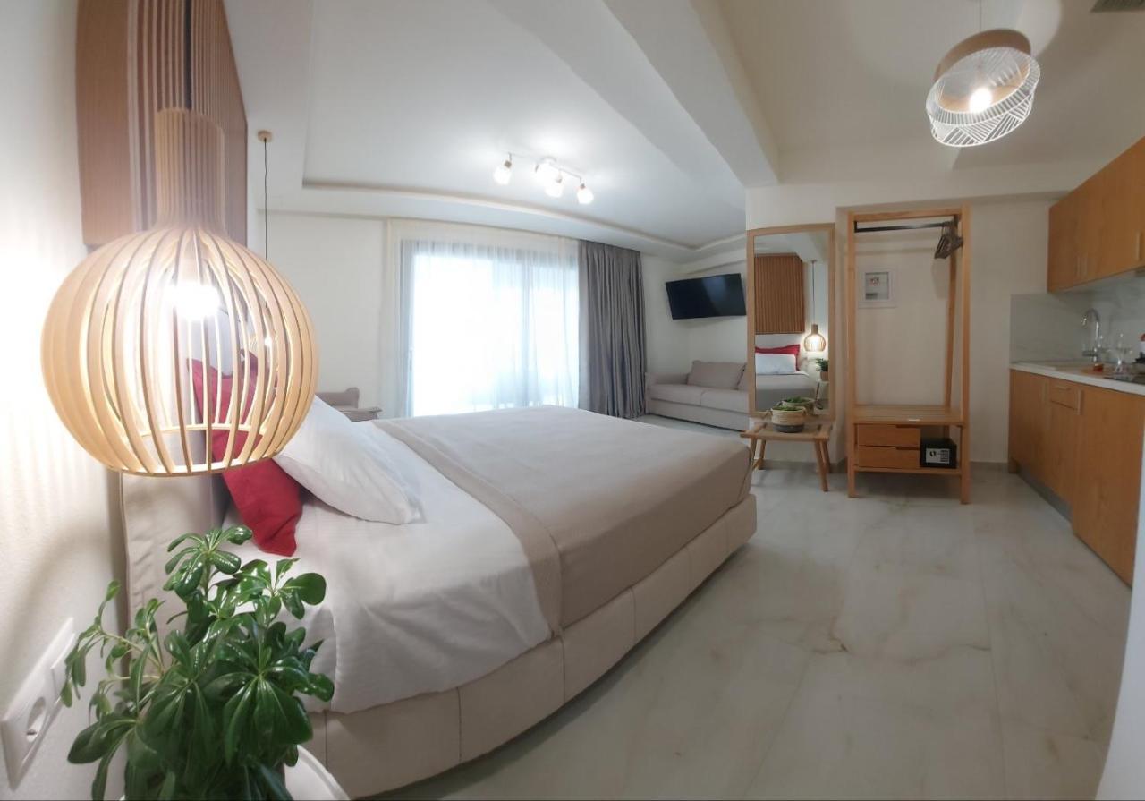 Wide Blue Luxury Boutique Suites Neos Marmaras Dış mekan fotoğraf