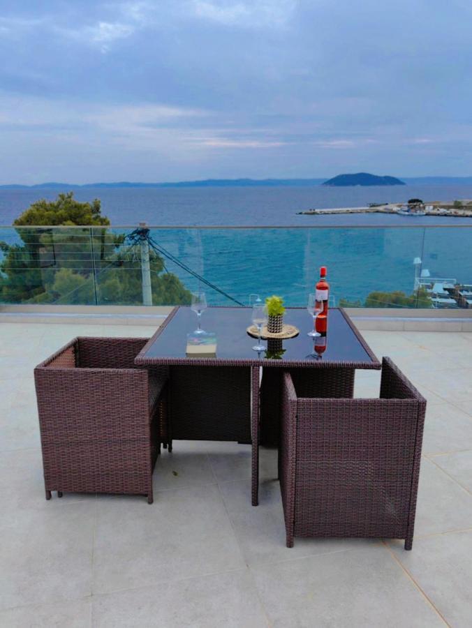 Wide Blue Luxury Boutique Suites Neos Marmaras Dış mekan fotoğraf