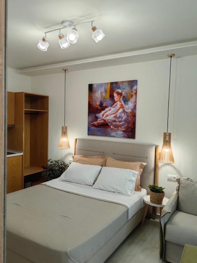 Wide Blue Luxury Boutique Suites Neos Marmaras Dış mekan fotoğraf