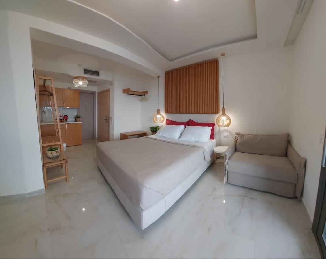Wide Blue Luxury Boutique Suites Neos Marmaras Dış mekan fotoğraf